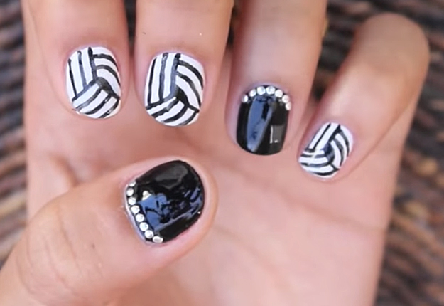 How-to-Make-an-Easy-Optical-Illusion-Nail-Art-10
