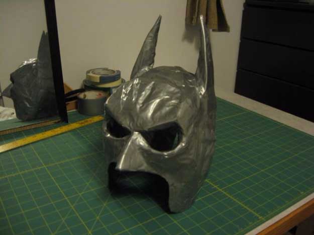 Duct Tape Crafts Ideas for DIY Home Decor, Fashion and Accessories | Duct Tape Batman Mask | DIY Projects for Teens #teencrafts #kidscrafts #ducttape #cheapcrafts /