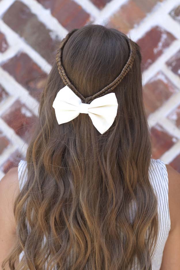 45 Easy Hairstyles That Anyone Can Make Anytime, Anywhere