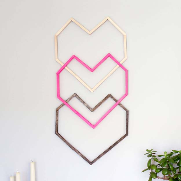 DIY Wall Art Ideas for Teen Rooms - DIY Geometric Heart Wall Art - Cheap and Easy Wall Art Projects for Teenagers - Girls and Boys Crafts for Walls in Bedrooms - Fun Home Decor on A Budget - Cool Canvas Art, Paintings and DIY Projects for Teens http://diyprojectsforteens.com/diy-wall-art-teens