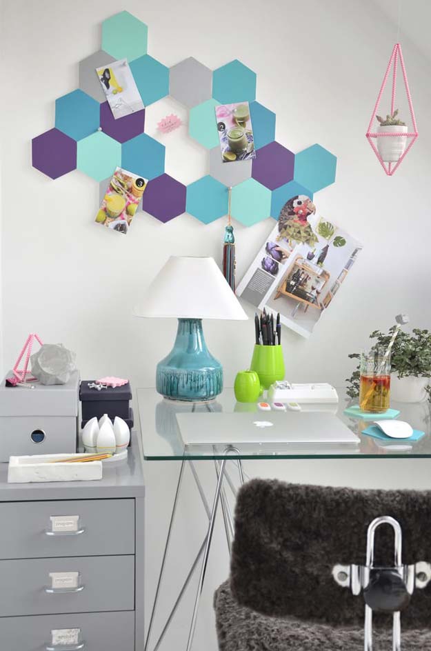 DIY Wall Art Ideas for Teen Rooms - DIY Cute Honeycomb Pin Board - Cheap and Easy Wall Art Projects for Teenagers - Girls and Boys Crafts for Walls in Bedrooms - Fun Home Decor on A Budget - Cool Canvas Art, Paintings and DIY Projects for Teens http://diyprojectsforteens.com/diy-wall-art-teens