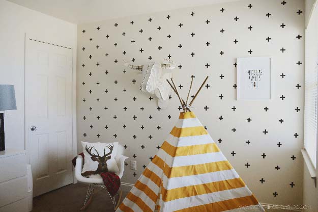 DIY Wall Art Ideas for Teen Rooms - DIY Washi Tape Wall Decals - Cheap and Easy Wall Art Projects for Teenagers - Girls and Boys Crafts for Walls in Bedrooms - Fun Home Decor on A Budget - Cool Canvas Art, Paintings and DIY Projects for Teens http://diyprojectsforteens.com/diy-wall-art-teens
