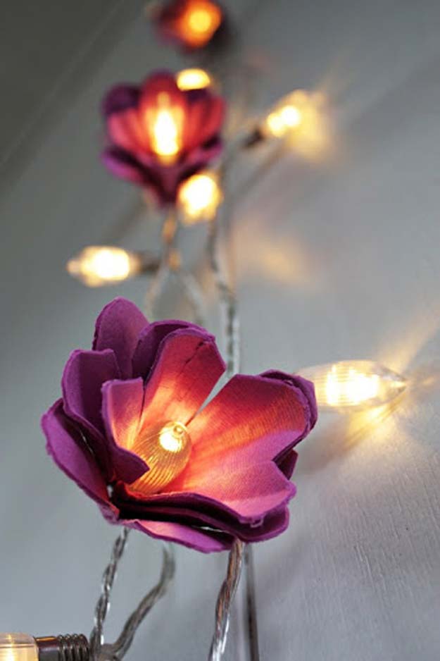 Cool Ways To Use Christmas Lights - Egg Carton Flower Lights - Best Easy DIY Ideas for String Lights for Room Decoration, Home Decor and Creative DIY Bedroom Lighting - Creative Christmas Light Tutorials with Step by Step Instructions - Creative Crafts and DIY Projects for Teens, Teenagers and Adults http://diyprojectsforteens.com/diy-projects-string-lights