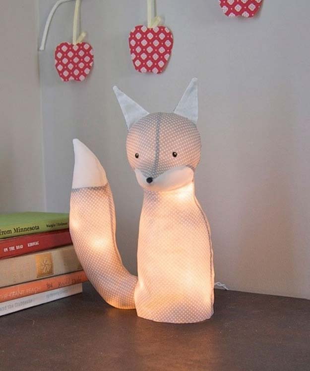 Cool Ways To Use Christmas Lights - Electrified Fox Lamp - Best Easy DIY Ideas for String Lights for Room Decoration, Home Decor and Creative DIY Bedroom Lighting - Creative Christmas Light Tutorials with Step by Step Instructions - Creative Crafts and DIY Projects for Teens, Teenagers and Adults http://diyprojectsforteens.com/diy-projects-string-lights