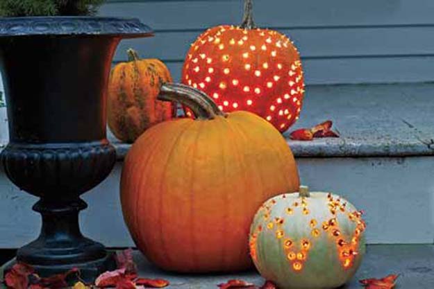 Cool Ways To Use Christmas Lights - How to Create Beautiful Pumpkin Luminaries - Best Easy DIY Ideas for String Lights for Room Decoration, Home Decor and Creative DIY Bedroom Lighting - Creative Christmas Light Tutorials with Step by Step Instructions - Creative Crafts and DIY Projects for Teens, Teenagers and Adults http://diyprojectsforteens.com/diy-projects-string-lights