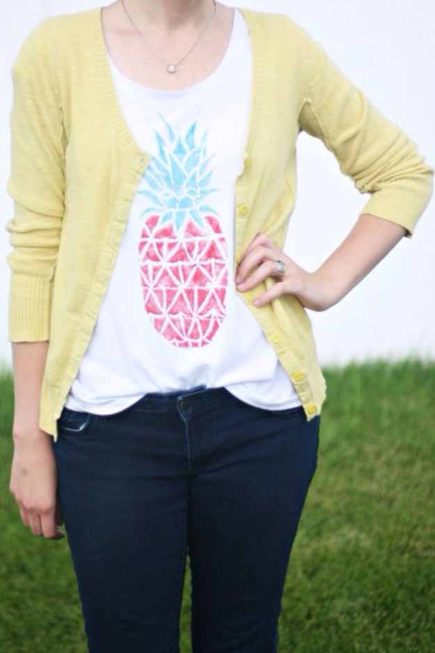 Cool Crafts You Can Make for Less than 5 Dollars | Cheap DIY Projects Ideas for Teens, Tweens, Kids and Adults | Stamped Pineapple Shirt #teencrafts #cheapcrafts #crafts/