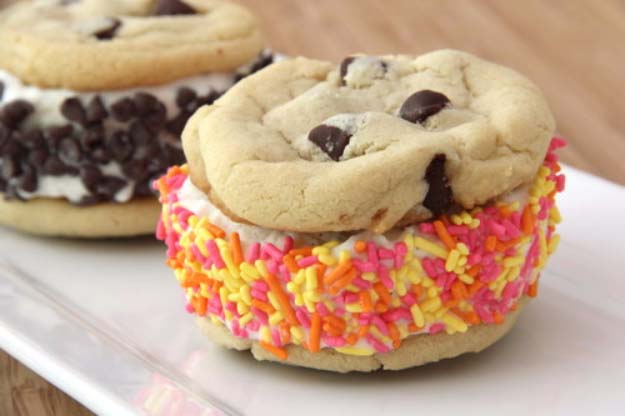 34 Fun Foods for Kids & Teens | Cool and Easy Recipes for Kids & Teenagers to Make At Home | Homemade Ice Cream Sandwiches 