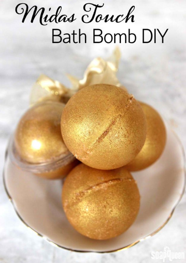 Luxurious and Expensive Looking DIY Bath Bombs Make the Best DIY Gifts | Homemade Bath and Beauty Recipes 