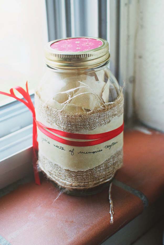 DIY Valentine Gifts - Memory Jar - Gifts for Her and Him, Teens, Teenagers and Tweens - Mason Jar Ideas, Homemade Cards, Cheap and Easy Gift Ideas for Valentine Presents 