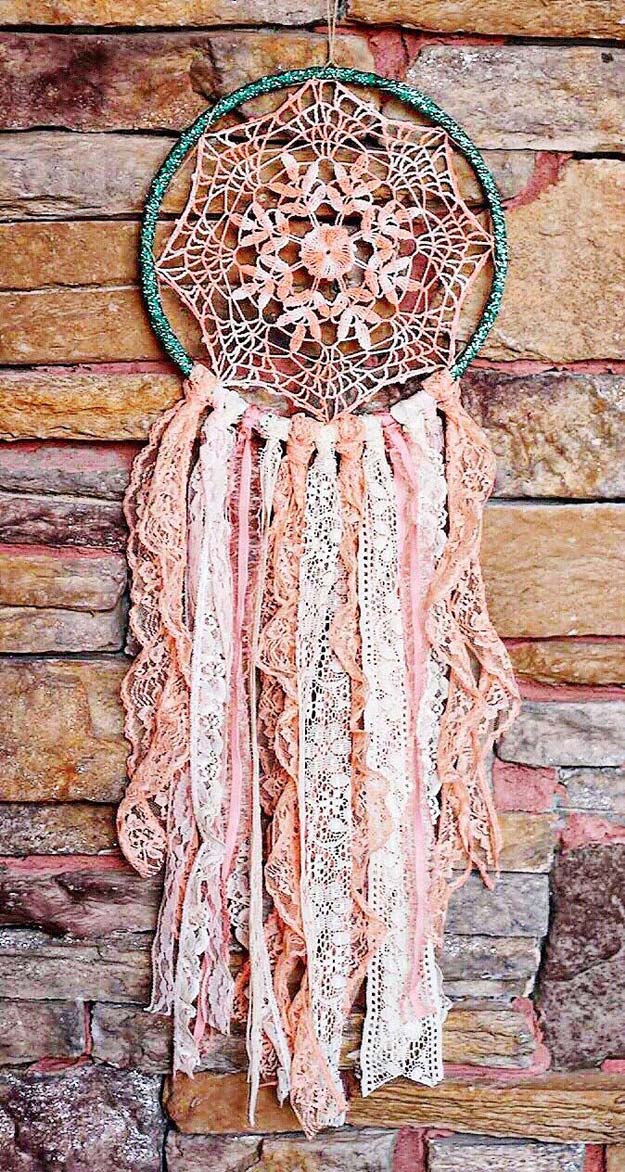 Pink DIY Room Decor Ideas - DIY DreamCatcher - Cool Pink Bedroom Crafts and Projects for Teens, Girls, Teenagers and Adults - Best Wall Art Ideas, Room Decorating Project Tutorials, Rugs, Lighting and Lamps, Bed Decor and Pillows #teencrafts #roomdecor #pink