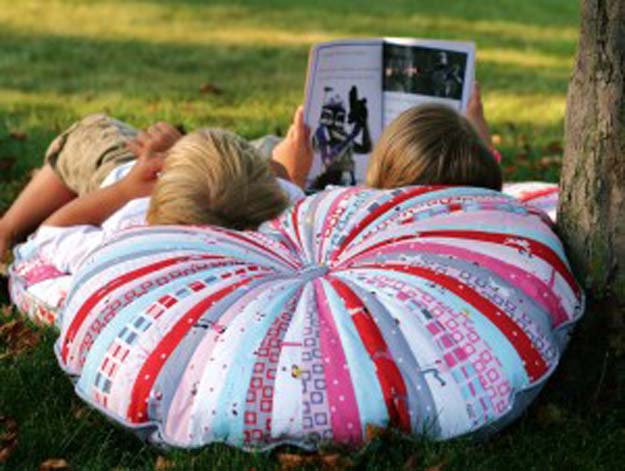 DIY Pillows and Fun Pillow Projects - DIY Jelly Roll Floor Pillows - Creative, Decorative Cases and Covers, Throw Pillows, Cute and Easy Tutorials for Making Crafty Home Decor - Sewing Tutorials and No Sew Ideas for Room and Bedroom Decor for Teens, Teenagers and Adults