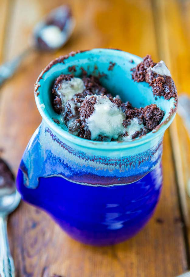 Easy Mug Cake Recipes - Fudgy Chocolate Brownie Microwave Mug Cake - Best Microwave Cakes and Ideas for Baking Ckae in The Microwave - Chocolate, Vanilla, Healthy, Snickerdoodle, Peanut Butter, Bownie and Nutella - Step by Step Tutorials and Instructions - Besy DIY Projects and Recipes for Teens and Teenagers - 