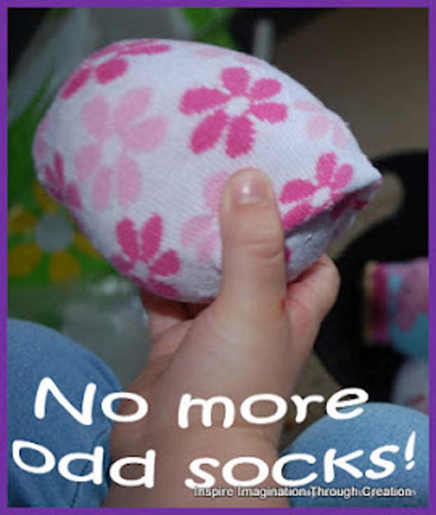 Cool Crafts Made With Old Socks - Sock Bean Bags - Fun DIY Projects and Gifts You Can Make With A Sock - Easy DIY Ideas for Teens, Teenagers, Kids and Adults - Step by Step Tutorials and Instructions for Making Room Decor, Animals, Cat, Rabbit, Owl, Puppets, Snowman, Gloves 