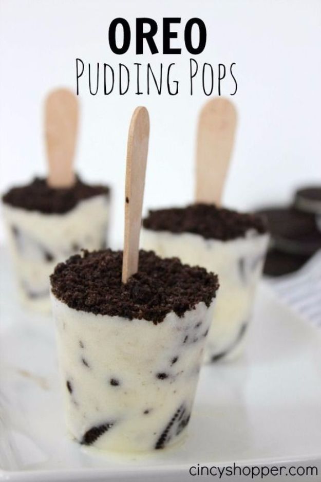 Easy Desserts for Teens to Make at Home - Easy Oreo Pudding Pops - Cool Dessert Recipes That Are Simple and Quick Enough For Teens, Teenagers and Older Kids - Best Dorm Snacks and Ideas - Microwave, No Bake, 3 Ingredient, Chocolate, Mug Cakes and More #desserts #teenrecipes #recipes #dessertrecipes #easyrecipes