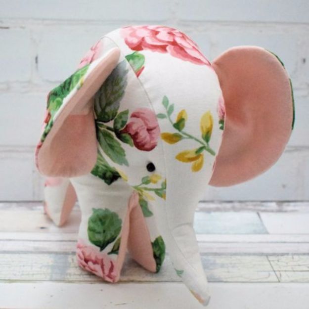 DIY Ideas With Elephants - Flora The Elephant - Easy Wall Art Ideas, Crafts, Jewelry, Arts and Craft Projects for Kids, Teens and Adults- Simple Canvases, Throw Pillows, Cute Paintings for Nurseries, Dollar Store Crafts and Fun Dorm Room and Bedroom Decor - Tutorials for Crafty Ideas Decorated With an Elephant