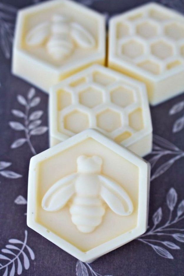 Soap Recipes DIY - DIY Scented Bee Soaps - DIY Soap Recipe Ideas - Best Soap Tutorials for Soap Making Without Lye - Easy Cold Process Melt and Pour Tips for Beginners - Crockpot, Essential Oils, Homemade Natural Soaps and Products - Creative Crafts and DIY for Teens, Kids and Adults #soaprecipes #diygifts #soapmaking
