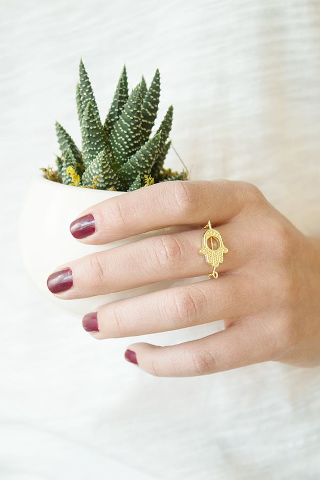 DIY Rings - Chain Hamsa Ring - Easy Ring Tutorial for Wore, Paperclip, Stone Jewelry, Wood, Metal, Boho Ideas - Cheap Jewelry Making Ideas #diyjewelry #rings