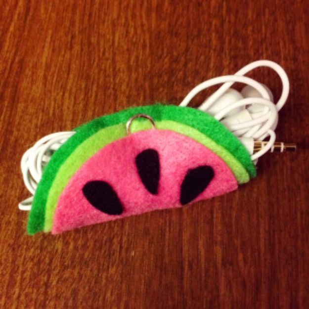 Watermelon Crafts - DIY Watermelon Headphone Holder- Easy DIY Ideas With Watermelons - Cute Craft Projects That Make Cool DIY Gifts - Wall Decor, Bedroom Art, Jewelry Idea